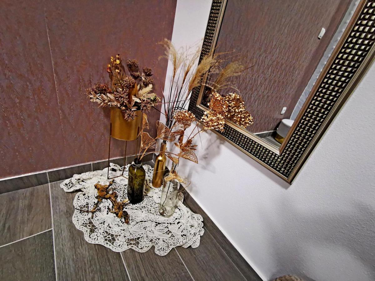 Golden - Self Check In Apartment Осиек Екстериор снимка