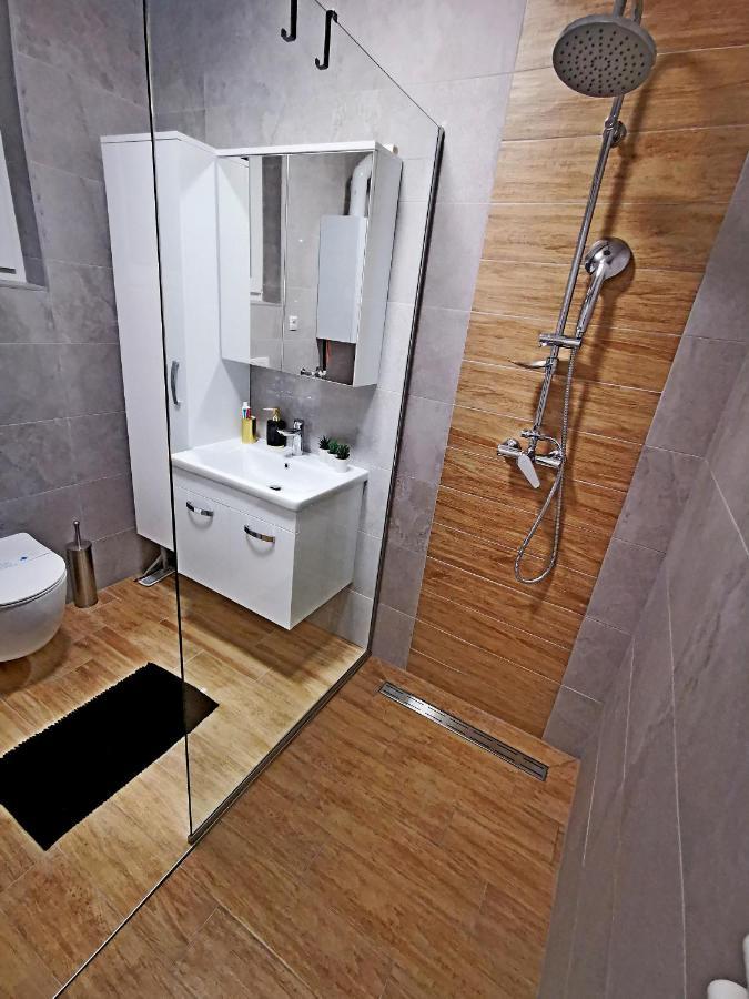 Golden - Self Check In Apartment Осиек Екстериор снимка
