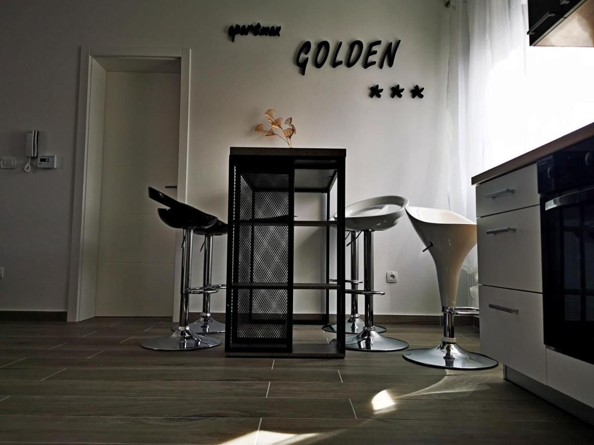 Golden - Self Check In Apartment Осиек Екстериор снимка